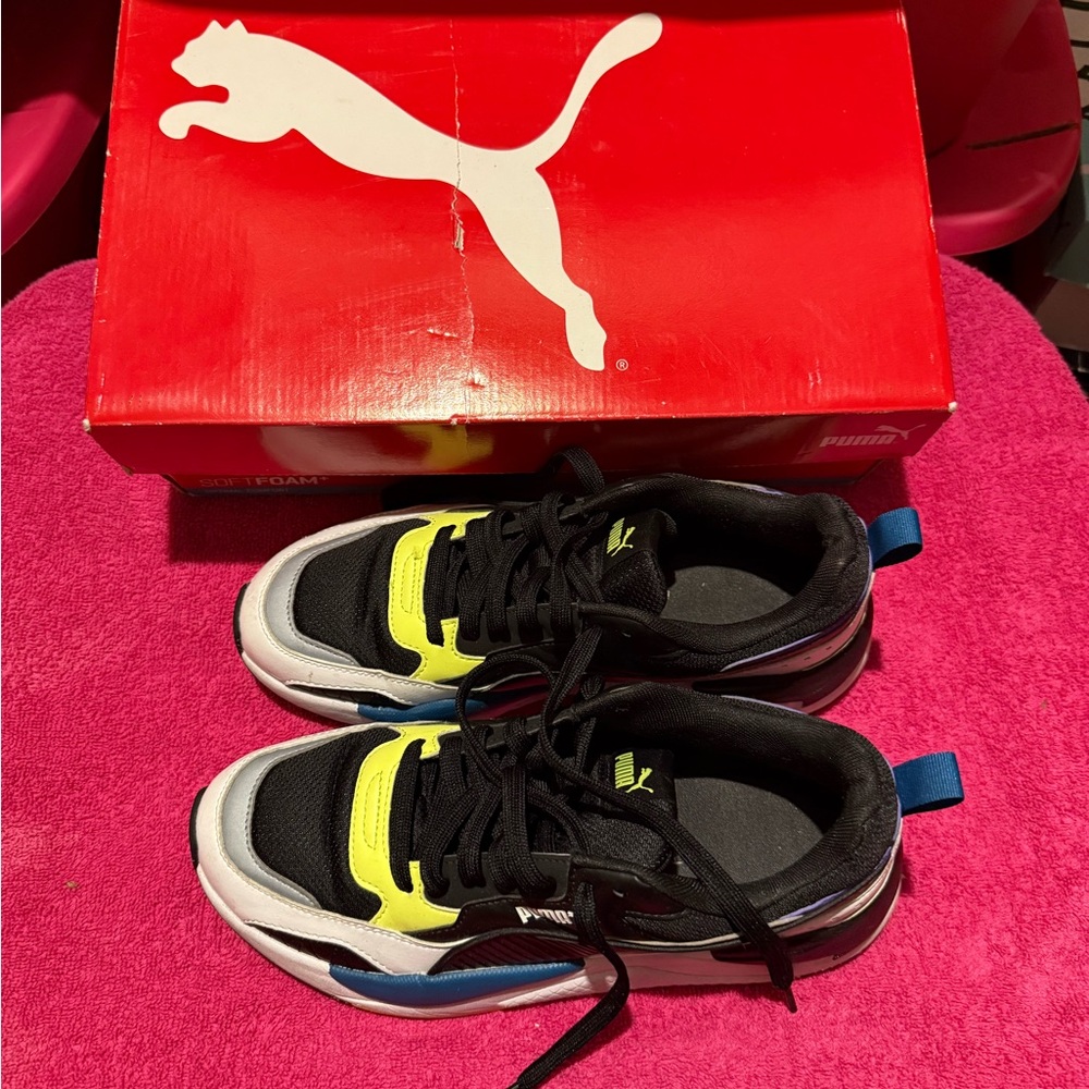 Puma Kids' Black and Yellow Sneakers